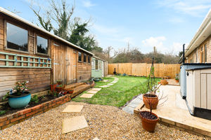 Photo 16- click for photo gallery